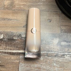 Armani A-Highlight